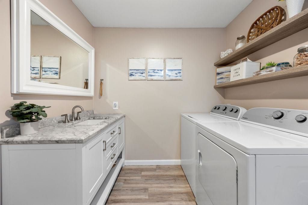 6001-n75 S Kings Highway  Photo 13