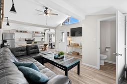 6001-n75 S Kings Highway  photo 4