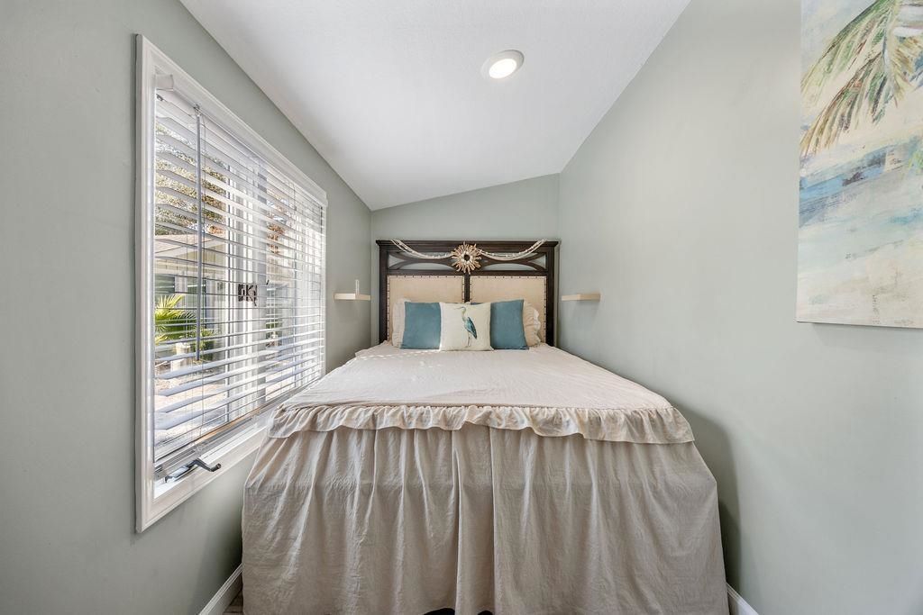 6001-n75 S Kings Highway  Photo 9