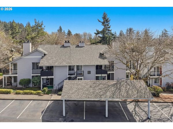 86 KINGSGATE RD, Unit H203, Lake Oswego, OR 97035
