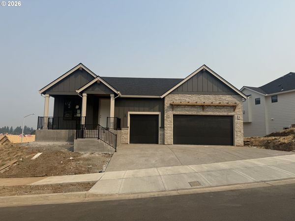 15001 Pomidor PL, Oregon City, OR 97045