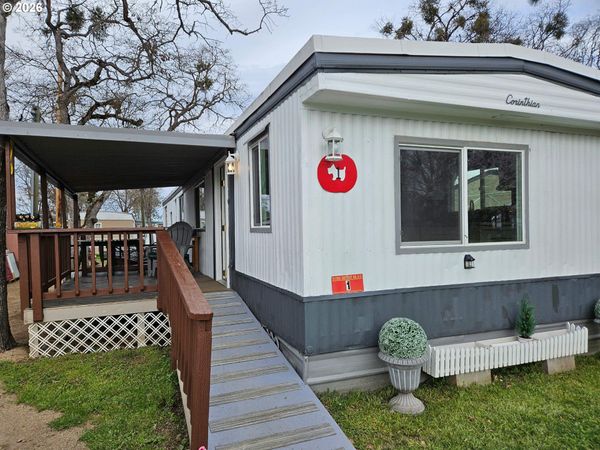 380 W GREGORY RD, Unit 1, Central Point, OR 97502