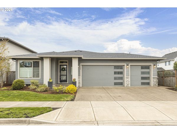 2132 NW MCGAREY DR, McMinnville, OR 97128