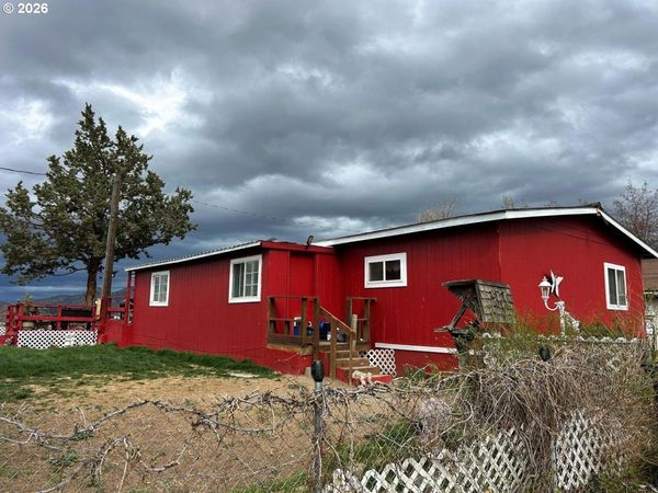 8989 FORSTER DR, Terrebonne, OR 97760