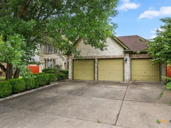 310 N Carriage Hills Drive, Georgetown, TX 78626