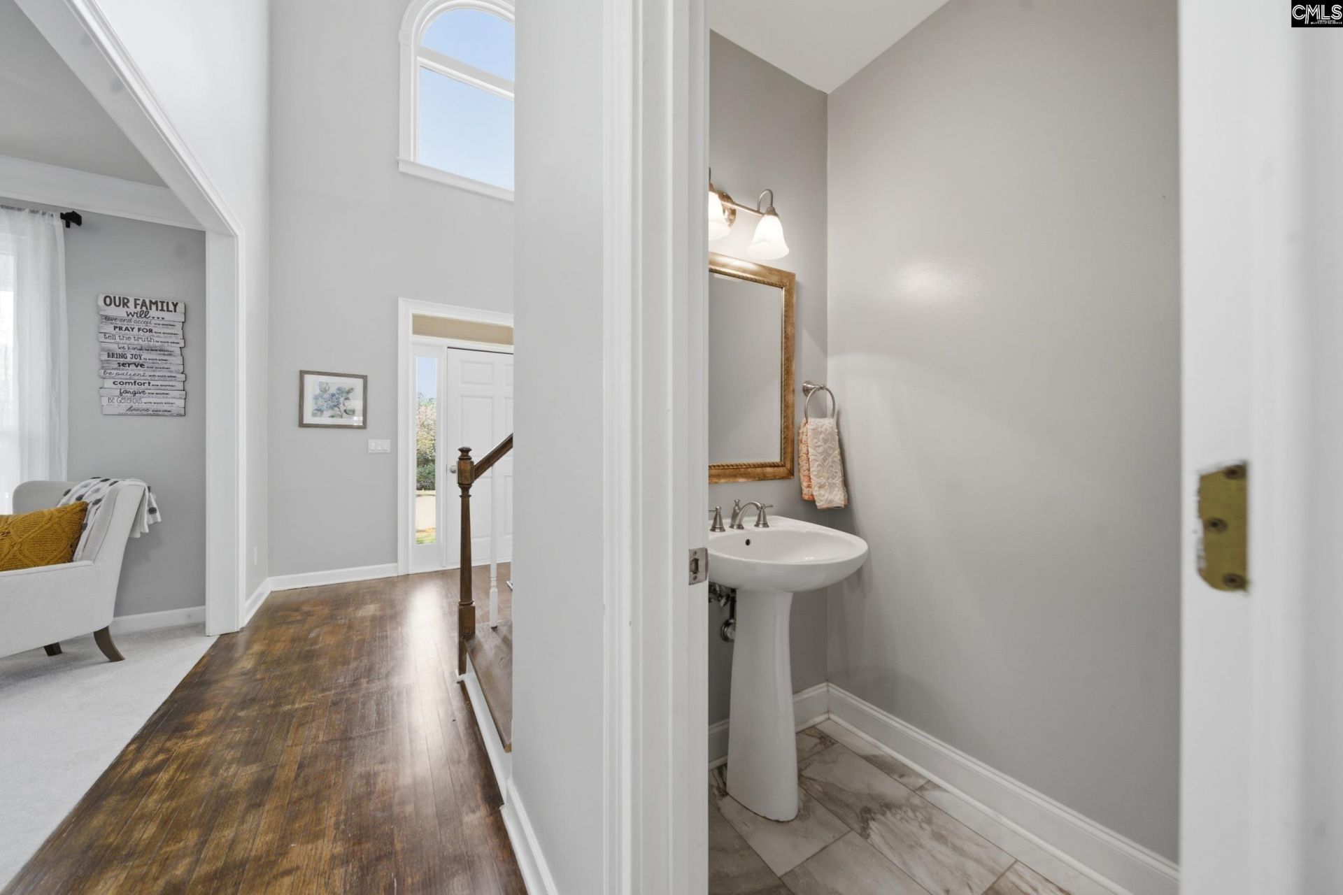 1 Bardwell Court  Photo 13