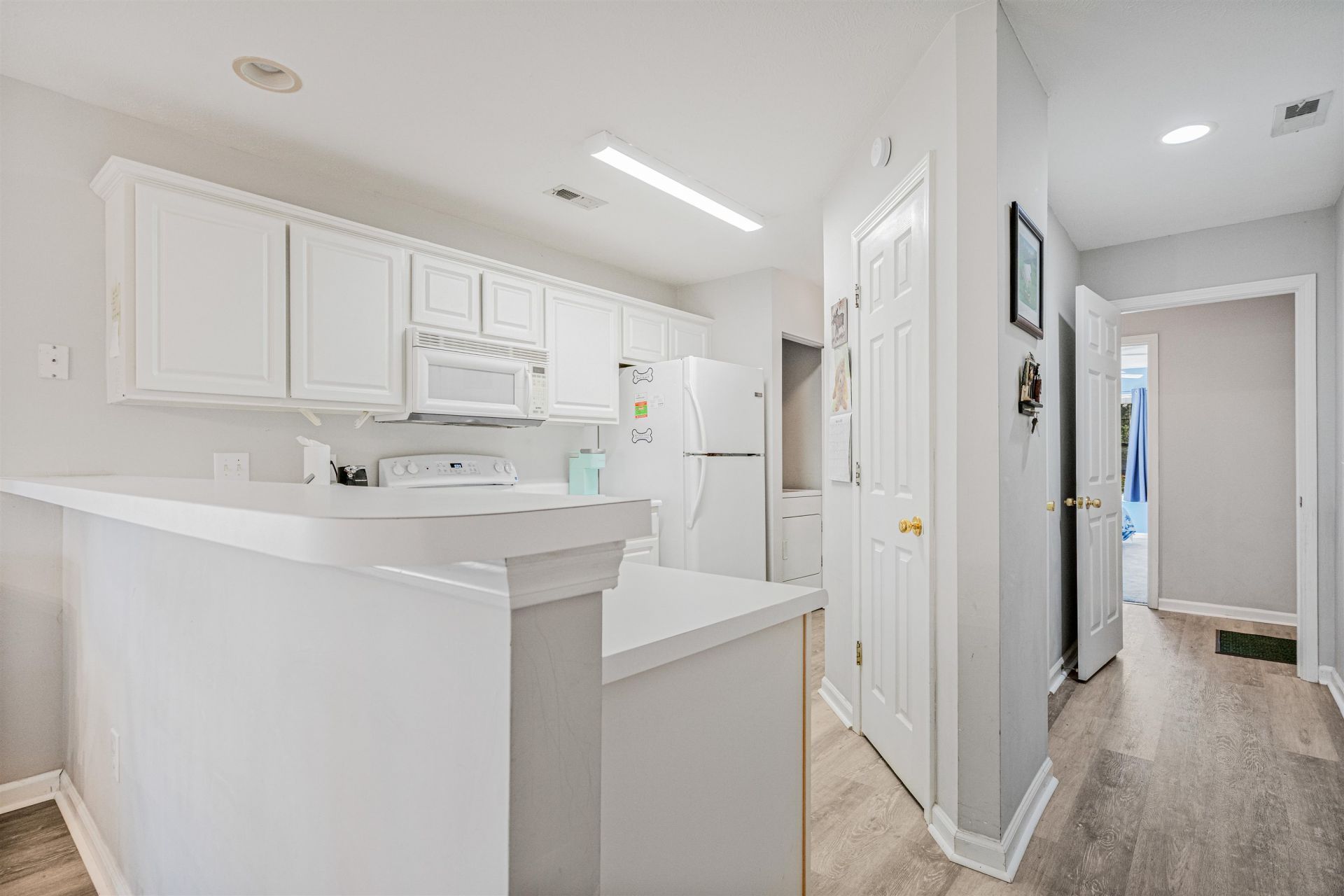 664 Pinehurst Ln.  Photo 18