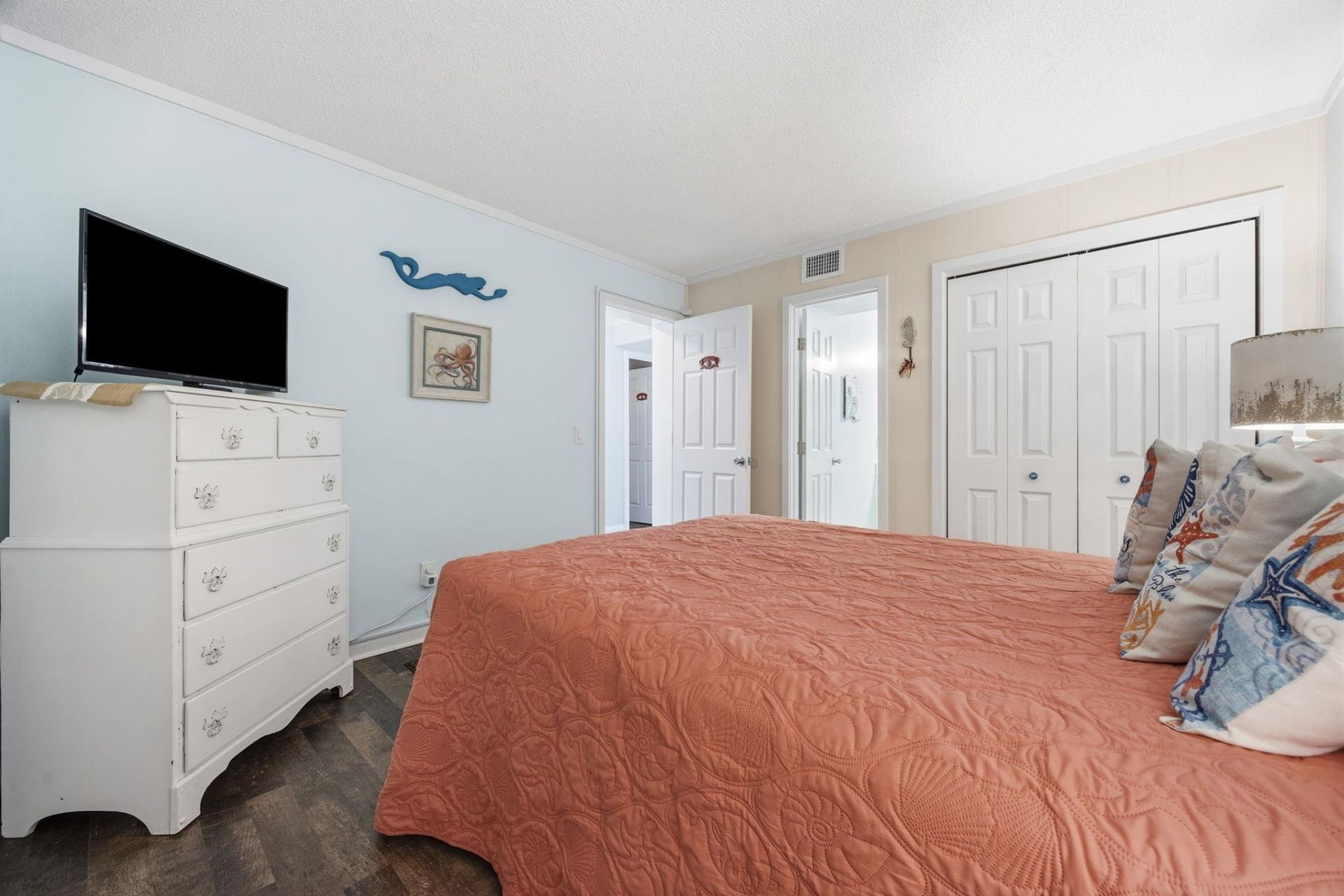 5905 South Kings Hwy. Photo 17