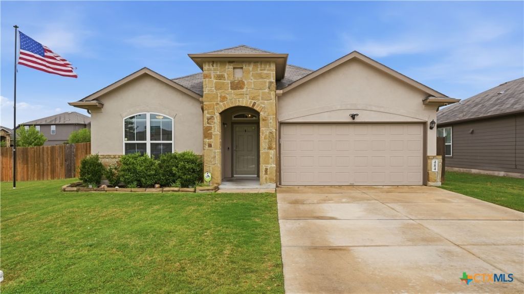 484 Copper Hill Drive, New Braunfels, TX 78130 Main Photo