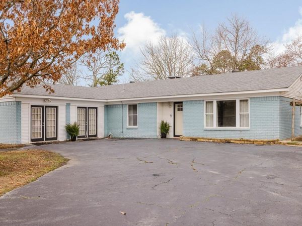 104 RAINBOW Lane, Hot Springs, AR 71913