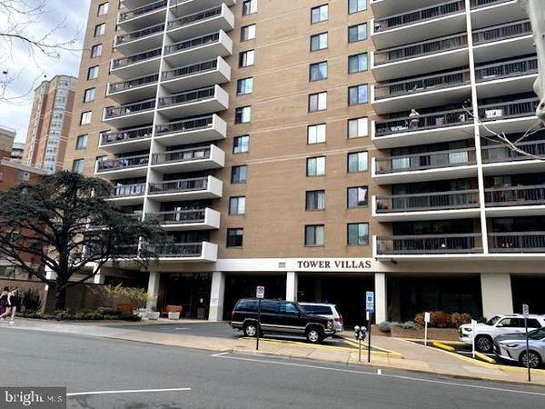 3800 FAIRFAX DRIVE, Unit 207, ARLINGTON, VA 22203