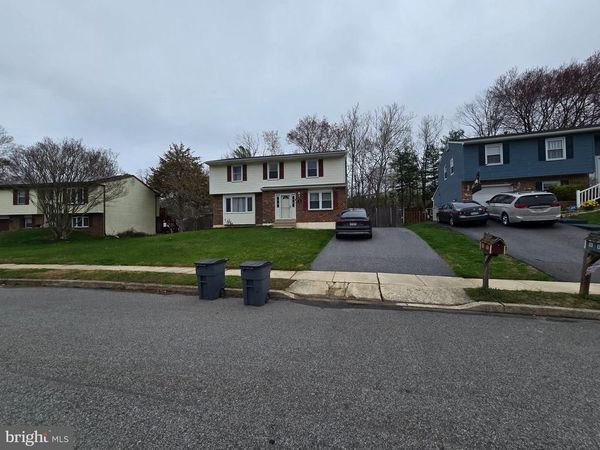 110 JENNIFER WAY , UPPER CHICHESTER, PA 19061