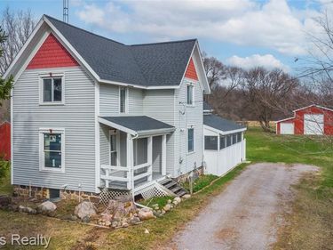 3143 S Oak Road, Davison Twp, MI 48423