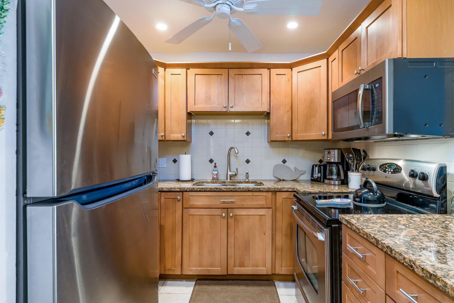 1101 W Ocean Drive, Unit 24, Key Colony, FL 33051 Photo