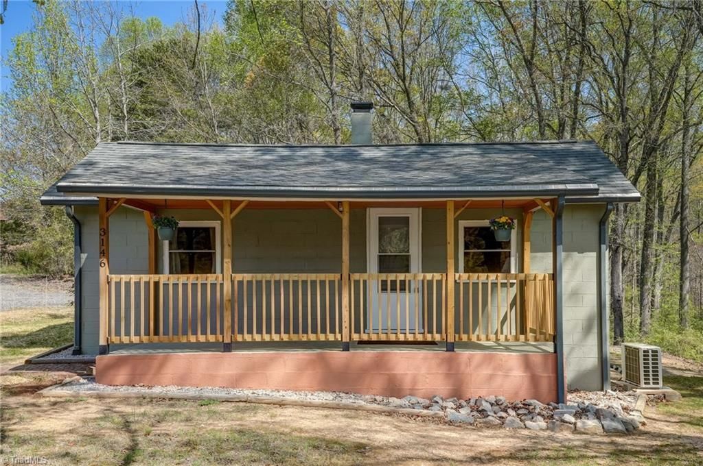 3146 Law Road, Pelham, NC 27311 Main Photo