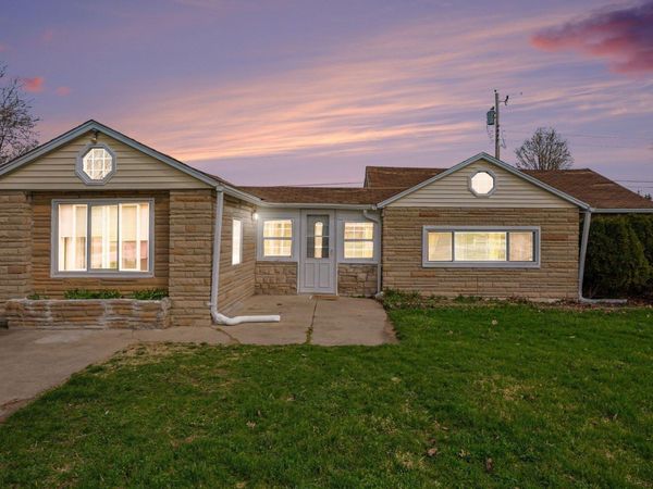 720 W 15Th Street, Mishawaka, IN 46544