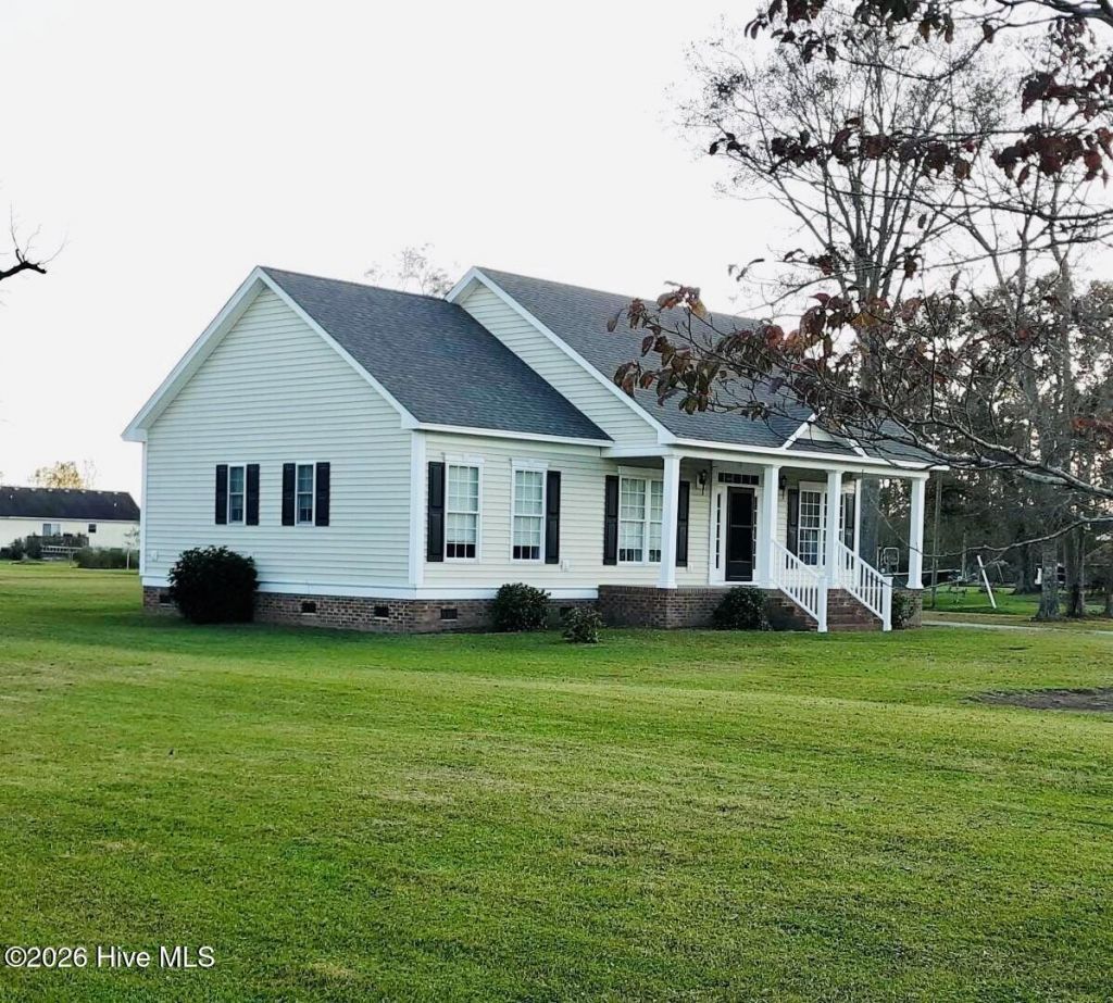 112 Ed Sawyer Lane, Maple, NC 27956 Main Photo