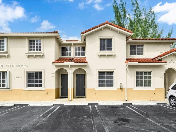 21209 NW 14th Pl , Unit 7-20, Miami Gardens, FL 33169