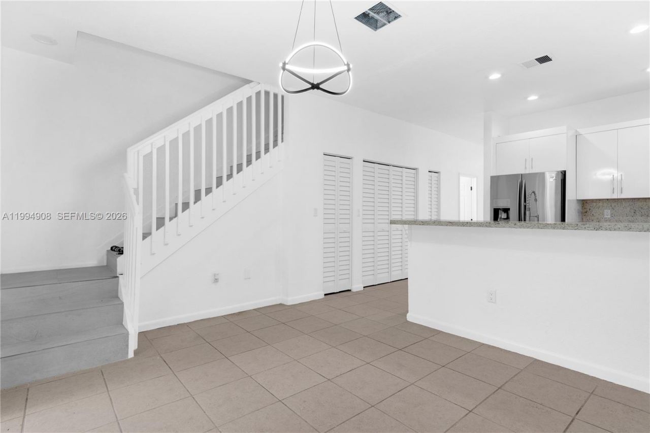 21209 NW 14th Pl, Unit 7-20, Miami Gardens, FL 33169 Photo