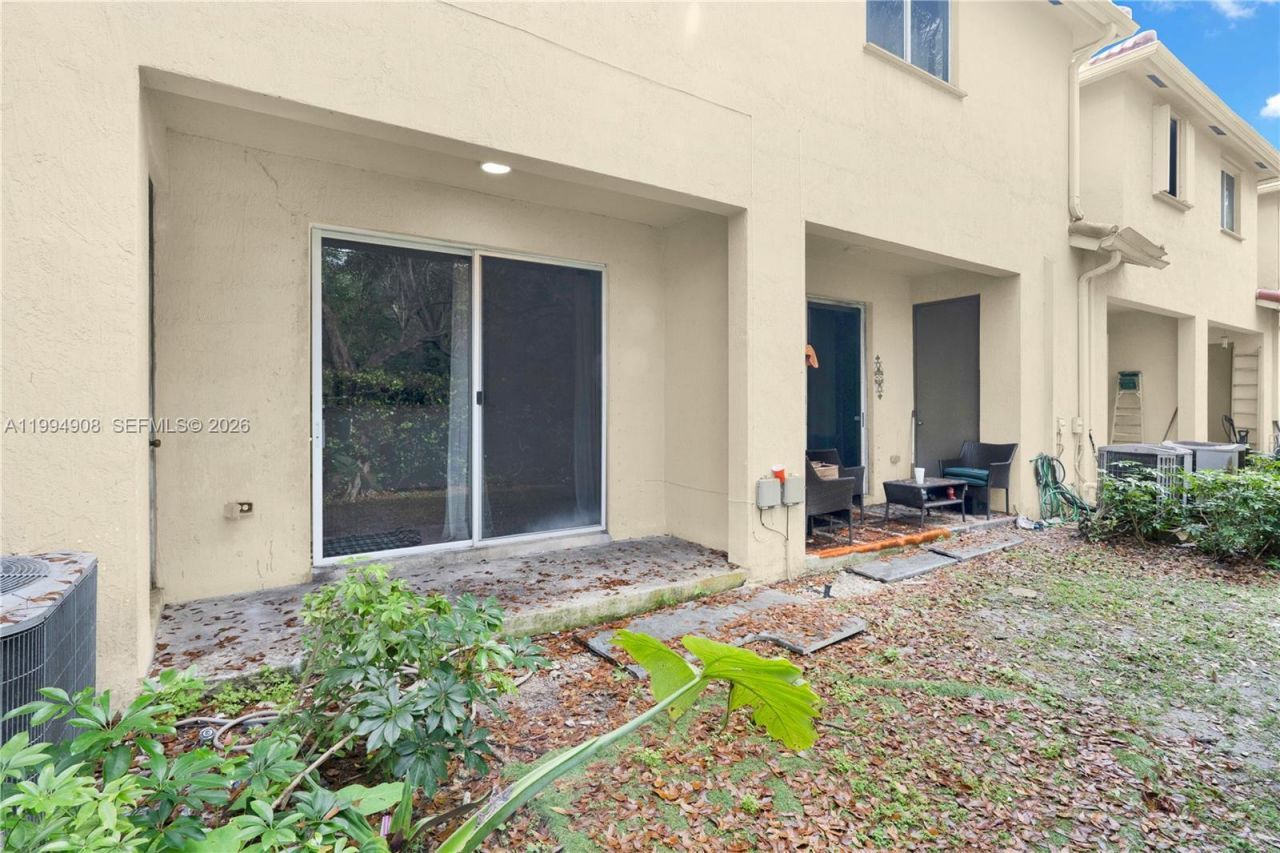 21209 NW 14th Pl, Unit 7-20, Miami Gardens, FL 33169 Photo