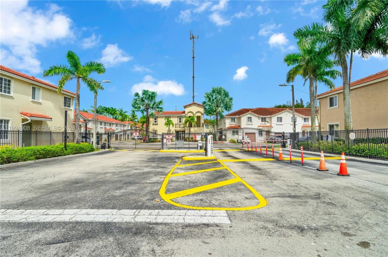 21209 NW 14th Pl , Unit 7-20, Miami Gardens, FL 33169 Photo