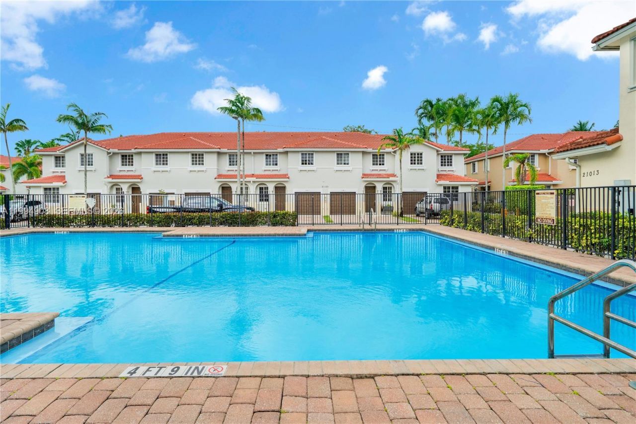 21209 NW 14th Pl, Unit 7-20, Miami Gardens, FL 33169 Photo