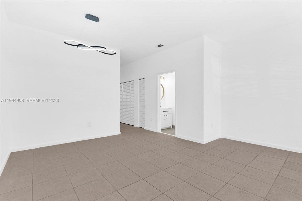 21209 NW 14th Pl , Unit 7-20, Miami Gardens, FL 33169 Photo