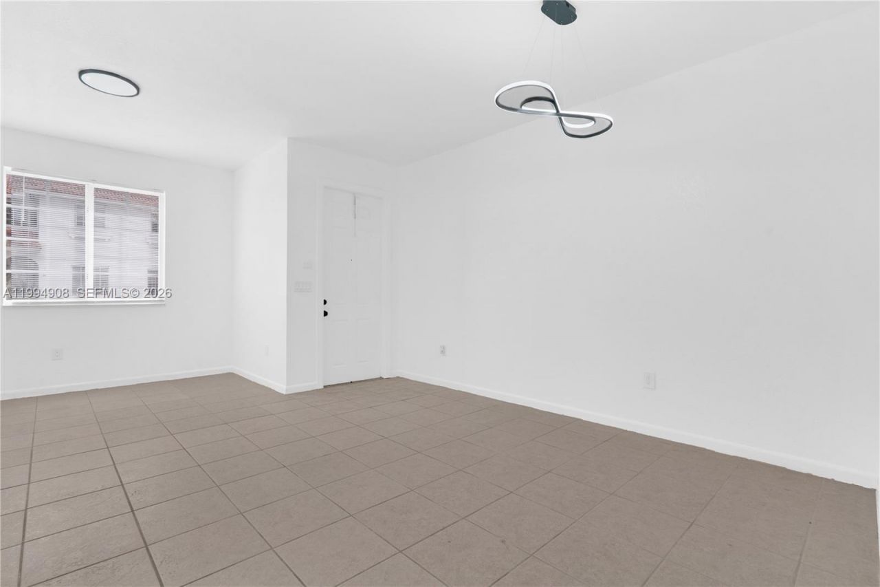 21209 NW 14th Pl , Unit 7-20, Miami Gardens, FL 33169 Photo