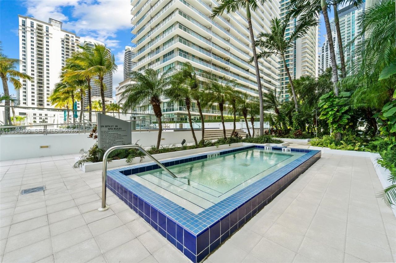 79 SW 12th St , Unit 2108-S, Miami, FL 33130 Photo
