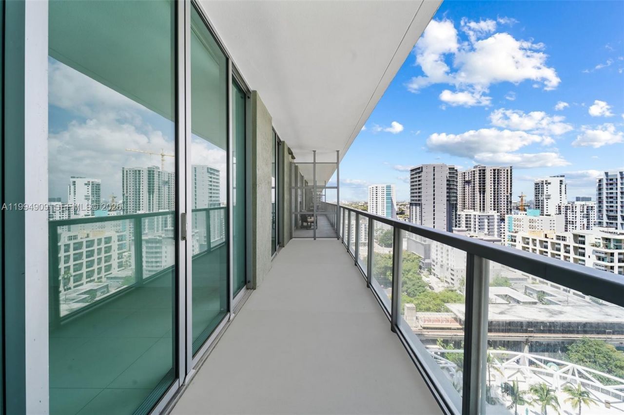 79 SW 12th St , Unit 2108-S, Miami, FL 33130 Photo