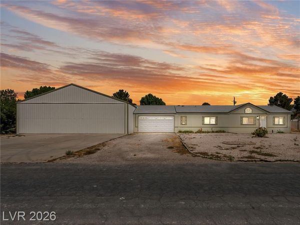 808 Skyhawk Avenue, Jean, NV 89019