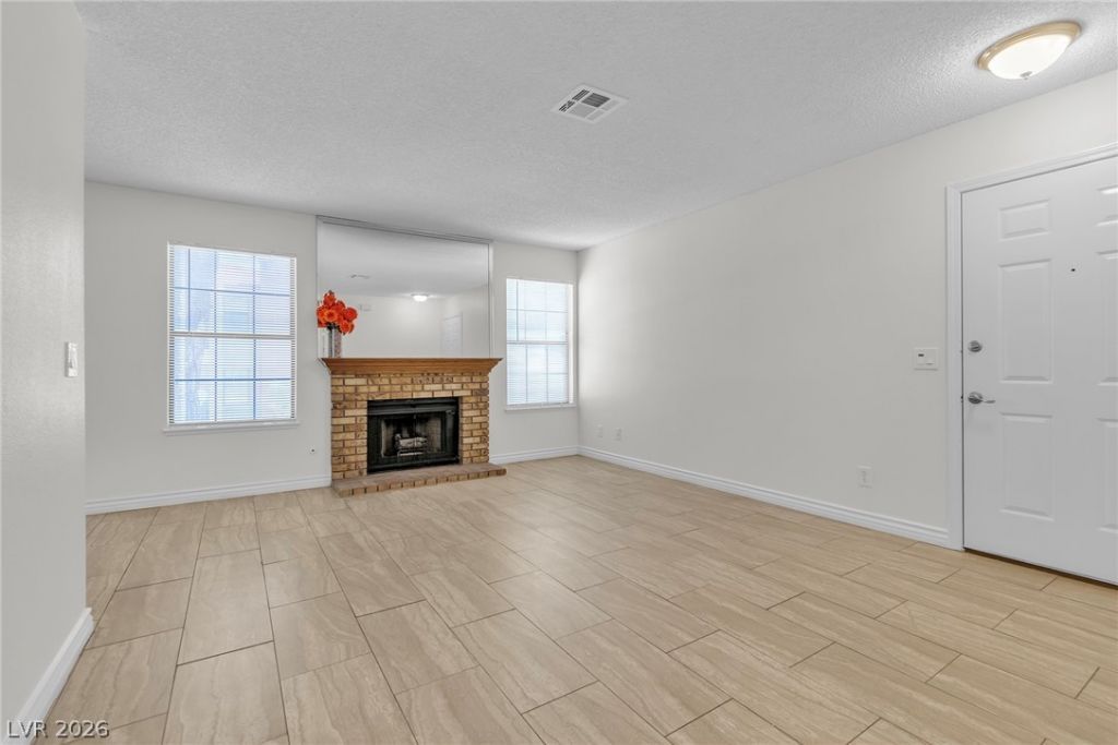 5576 W Rochelle Avenue, Unit 32A, Las Vegas, NV 89103 Main Photo