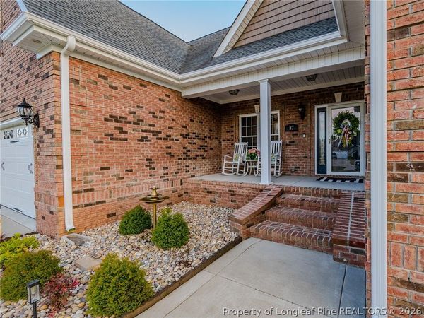 87 Brownstone Drive, Lumberton, NC 28360