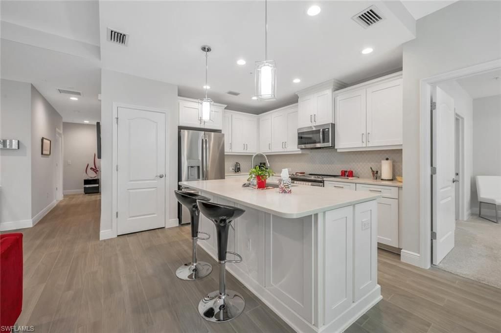 6953 Avalon Cir , Unit 1804, Naples, FL 34112 Photo