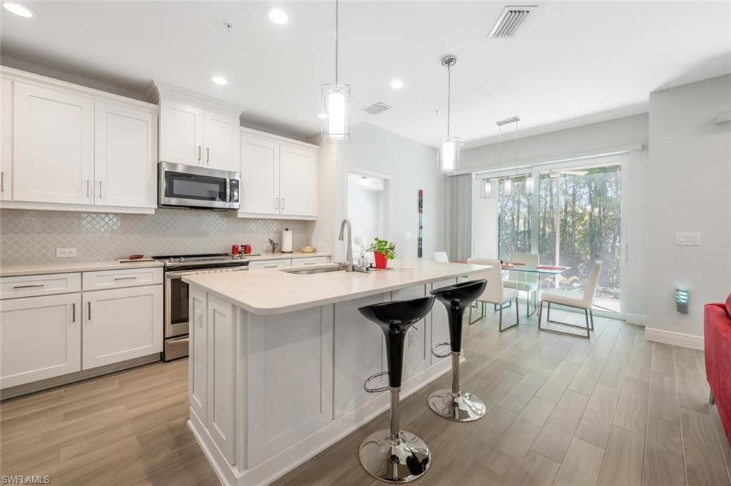 6953 Avalon Cir , Unit 1804, Naples, FL 34112 Photo