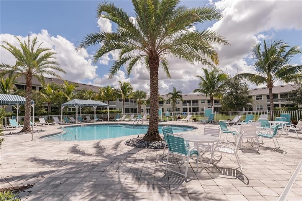 6953 Avalon Cir , Unit 1804, Naples, FL 34112 Photo