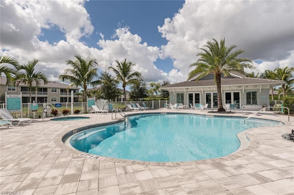 6953 Avalon Cir , Unit 1804, Naples, FL 34112 Photo