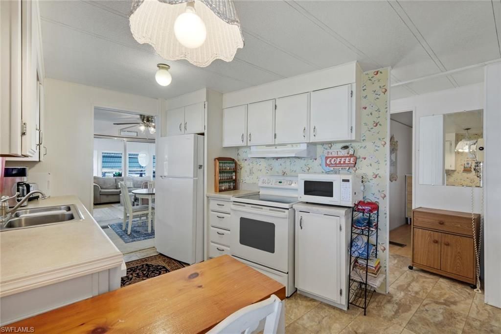 27520 Bourbonniere Dr , Bonita Springs, FL 34135 Photo