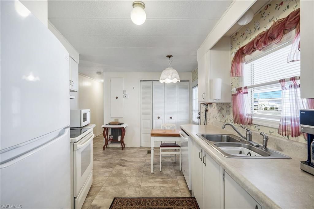 27520 Bourbonniere Dr , Bonita Springs, FL 34135 Photo