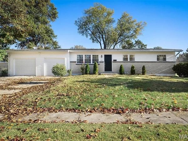 645 Pelican Lane , Florissant, MO 63031