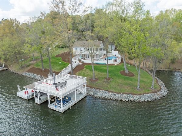 669 KELLY BREWER Road, Leasburg, NC 27291