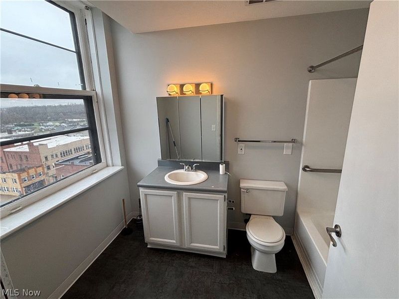 59 Lincoln Way E, Unit 801, Massillon, OH 44646 Photo 5