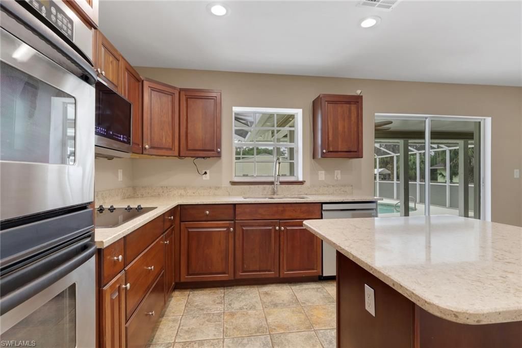 4700 Skates Cir, Fort Myers, FL 33905 Photo