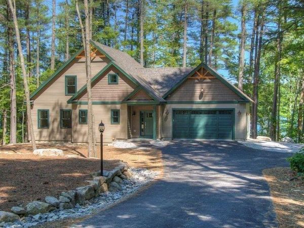 147 N High Street, Bridgton, ME 04009