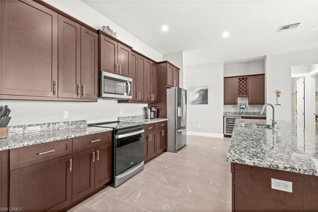 2419 Carambola Ln, Saint James City, FL 33956 Photo