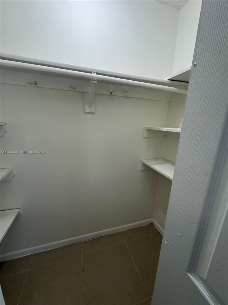 30 SE 4th Ave, Unit 116, Hallandale Beach, FL 33009 Photo