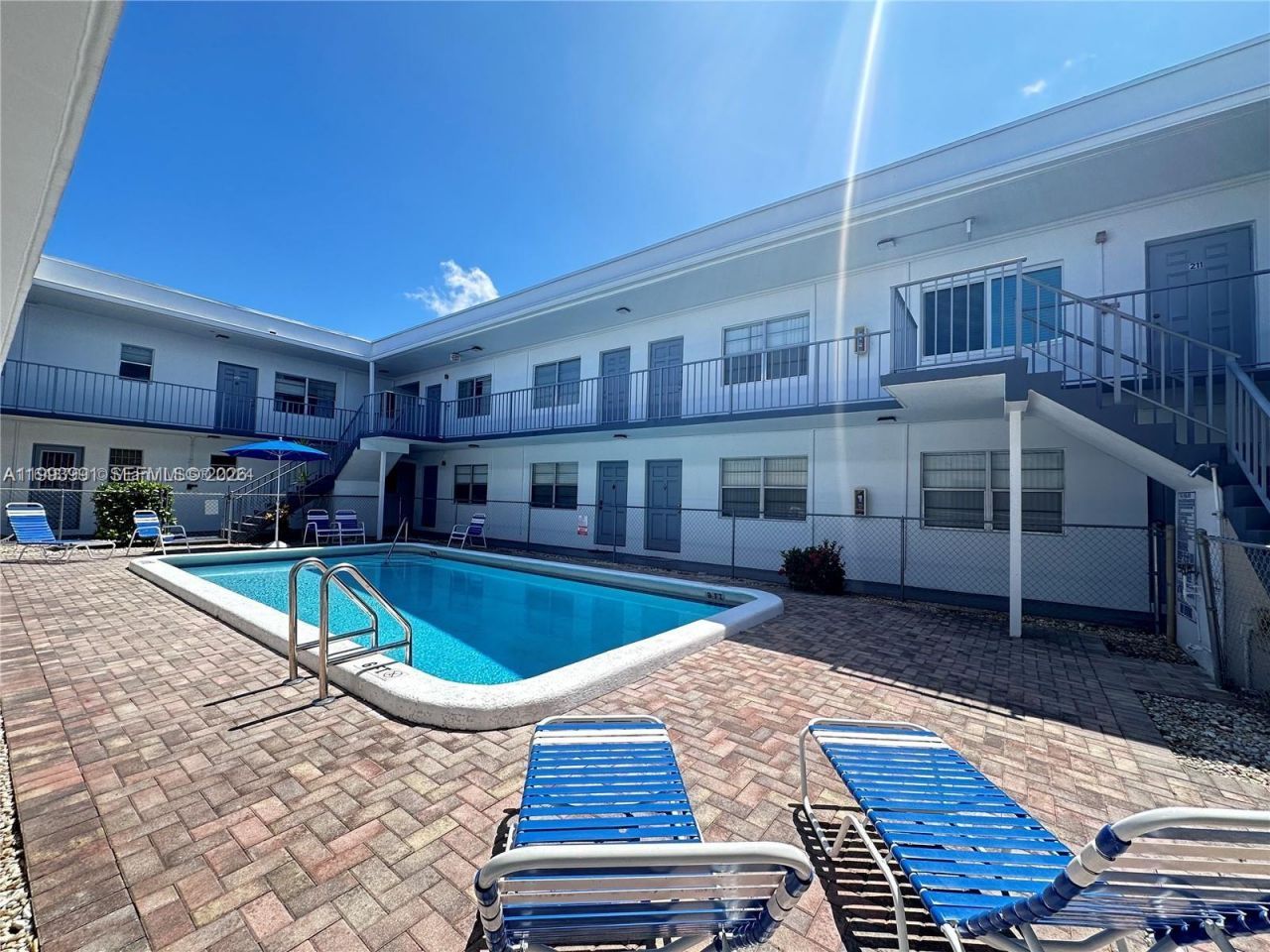 30 SE 4th Ave, Unit 116, Hallandale Beach, FL 33009 Photo