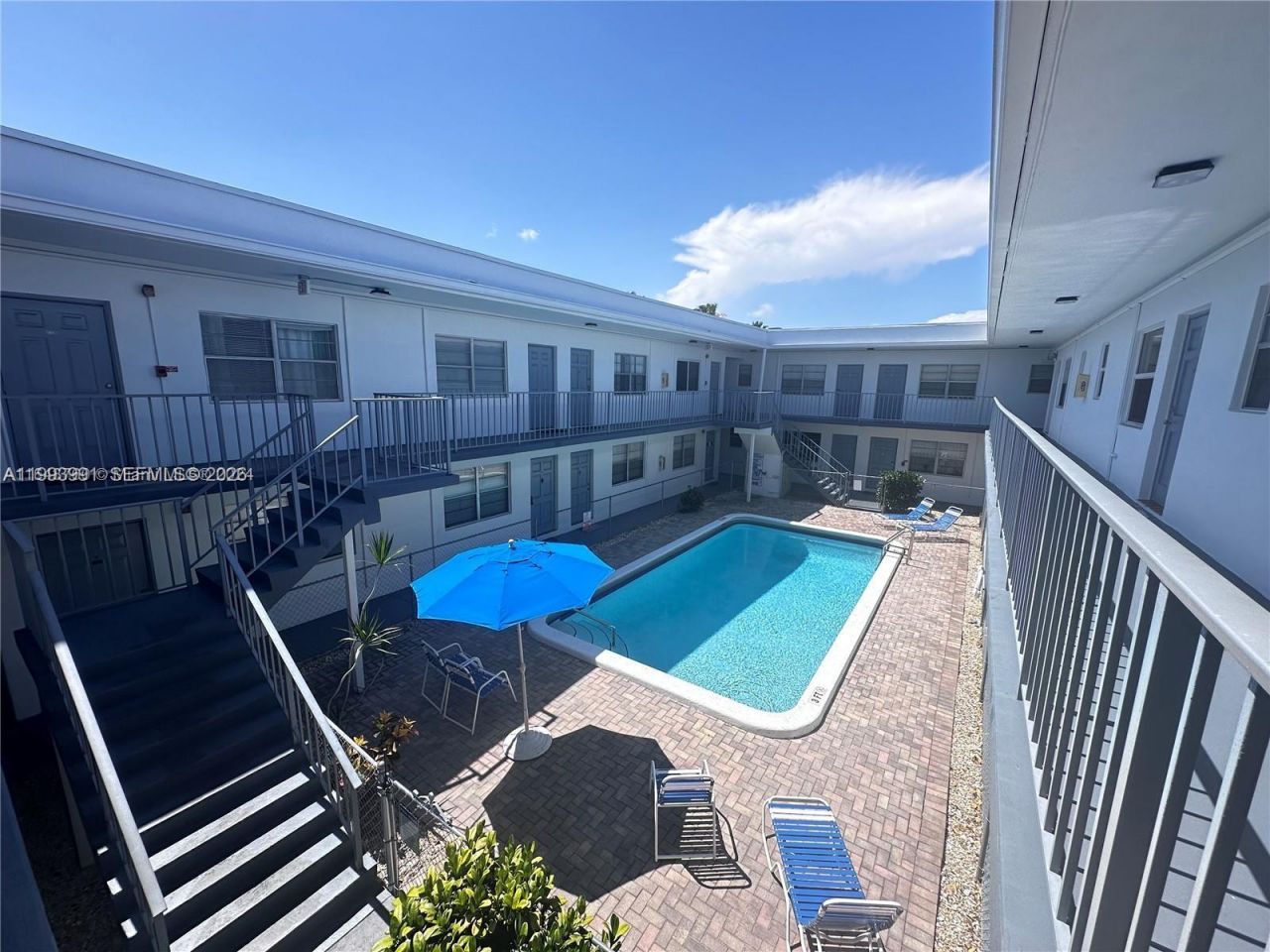 30 SE 4th Ave, Unit 116, Hallandale Beach, FL 33009 Photo