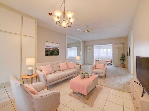 1117 Lake Terrace, Unit 210, Boynton Beach, FL 33426