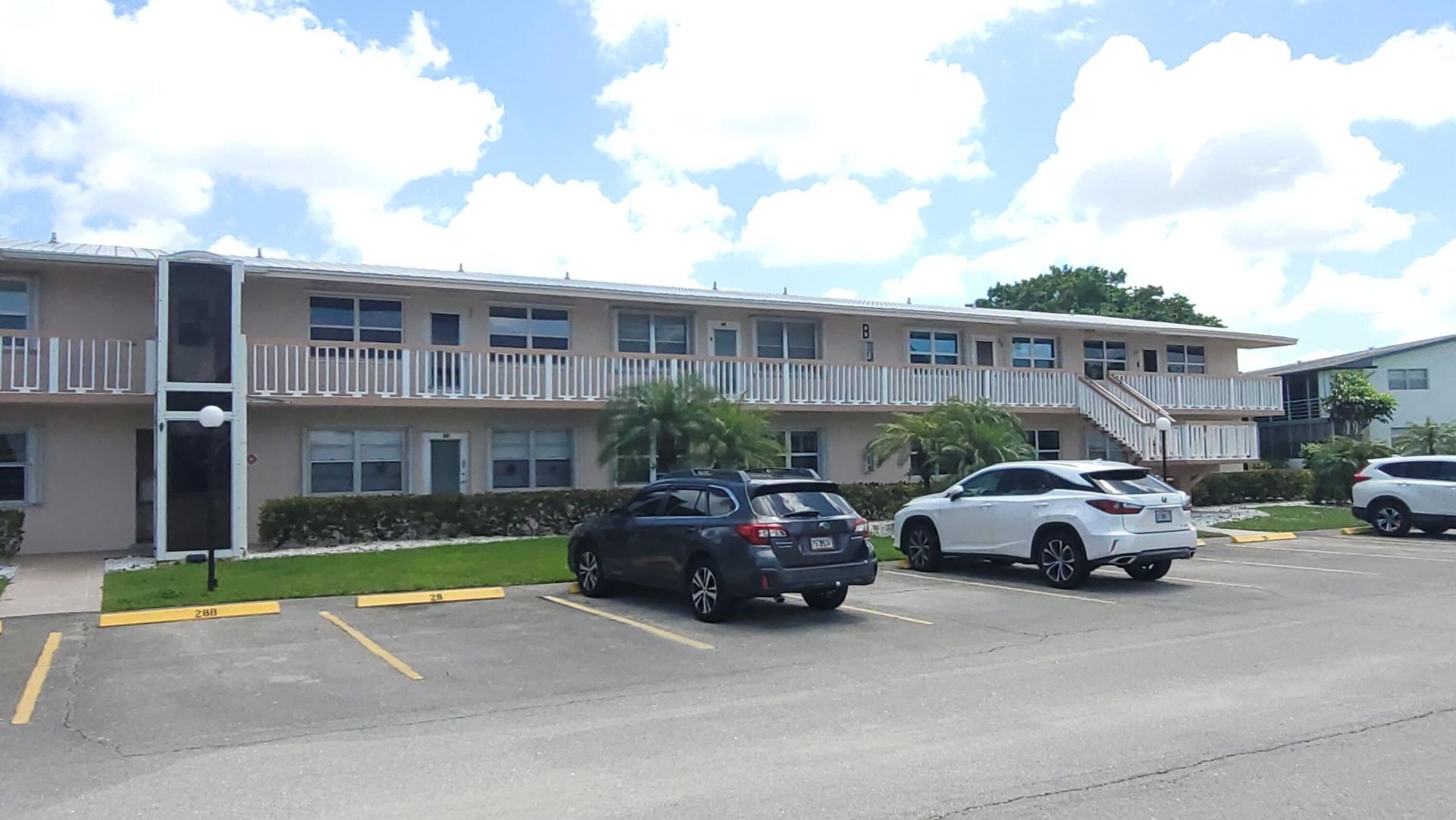 34 Somerset B, West Palm Beach, FL 33417 Photo